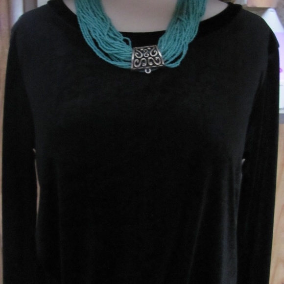 Wanna B VELVET TOP WITH FRONT KNOT Brand New Poly/ - Picture 2 of 6